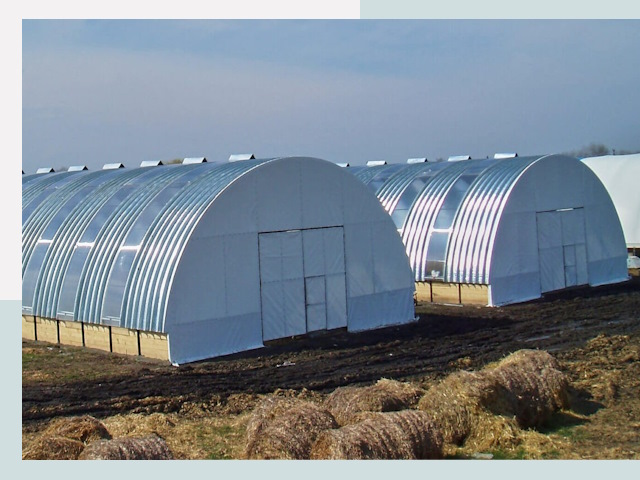 Сельскохозяйственные здания в Учалах