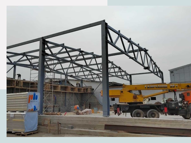 Строительство цехов в Учалах